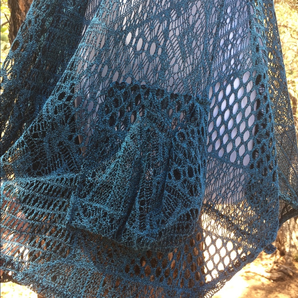 Step In Style Lace Vest - Picture 3 of 8